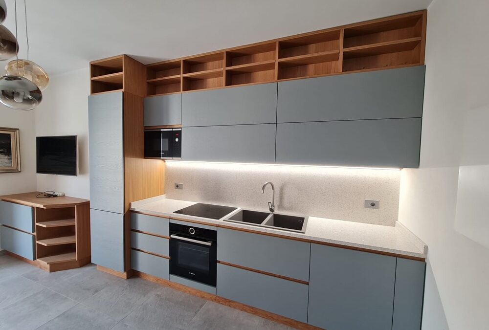 Cucina moderna in frassino