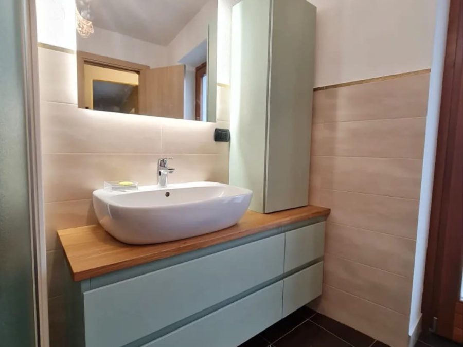 Mobile bagno in Frassino laccato